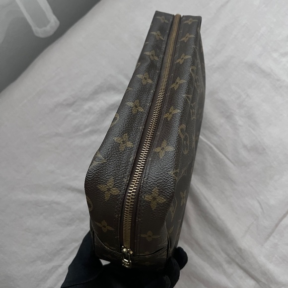 Auth Louis Vuitton Monogram Trousse Toilette 28 - Vintage - Picture 7 of 10